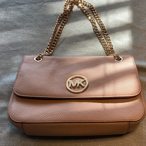 Michael Kors bag - Picture 10 of 12